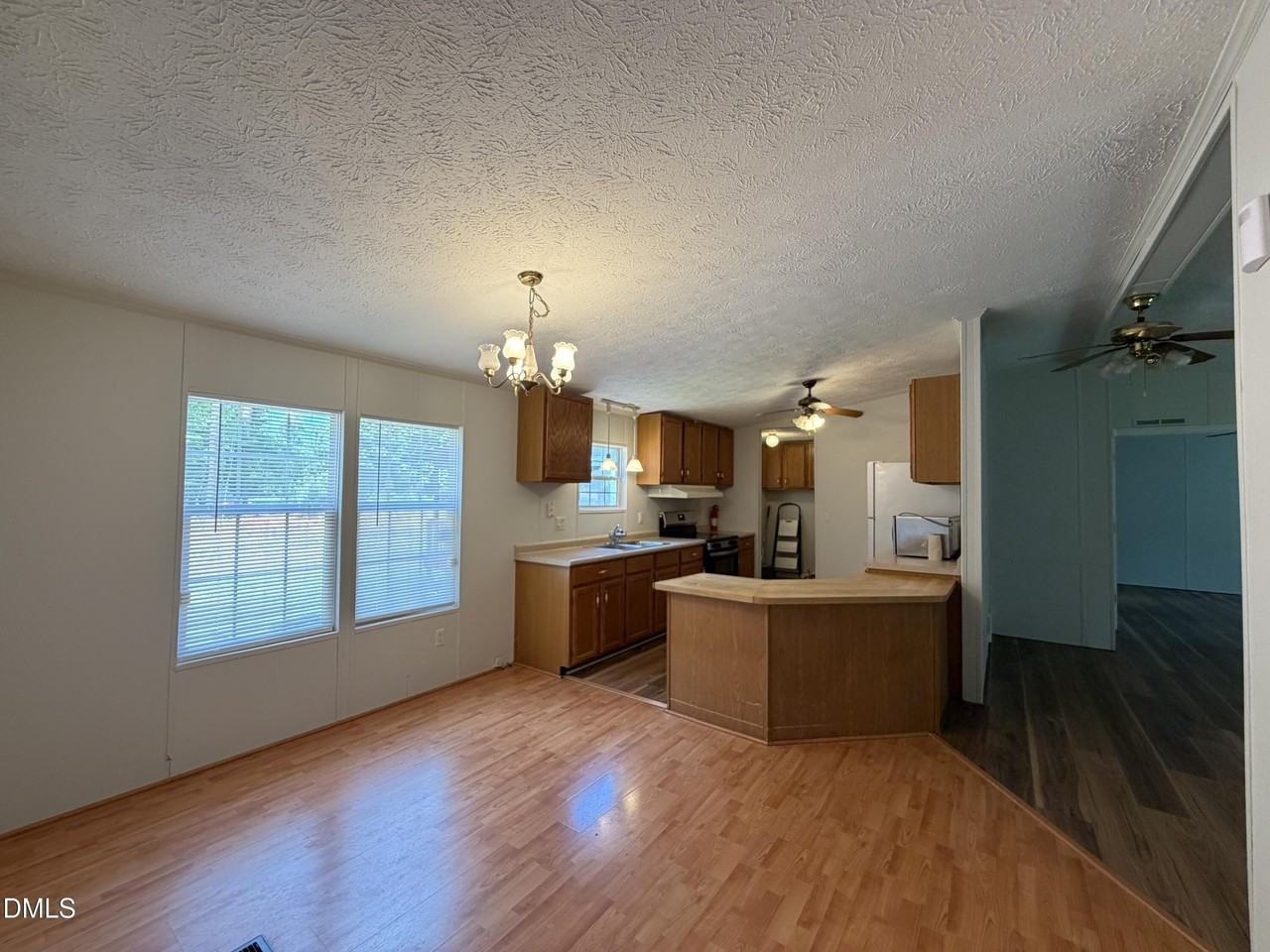 8000 Peach Blossom Ln - Photo 4 of 15