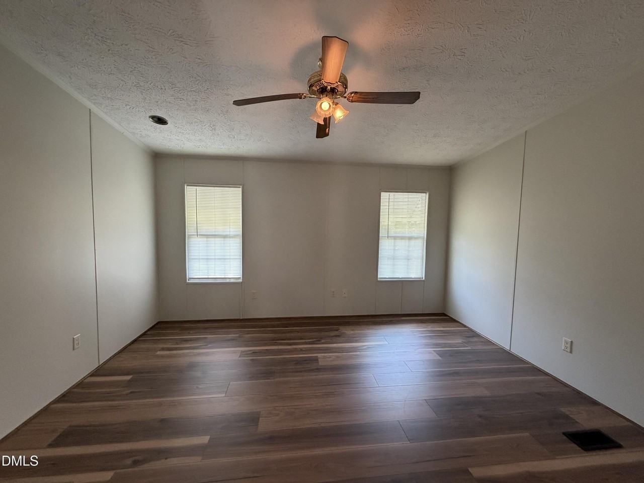 8000 Peach Blossom Ln - Photo 7 of 15
