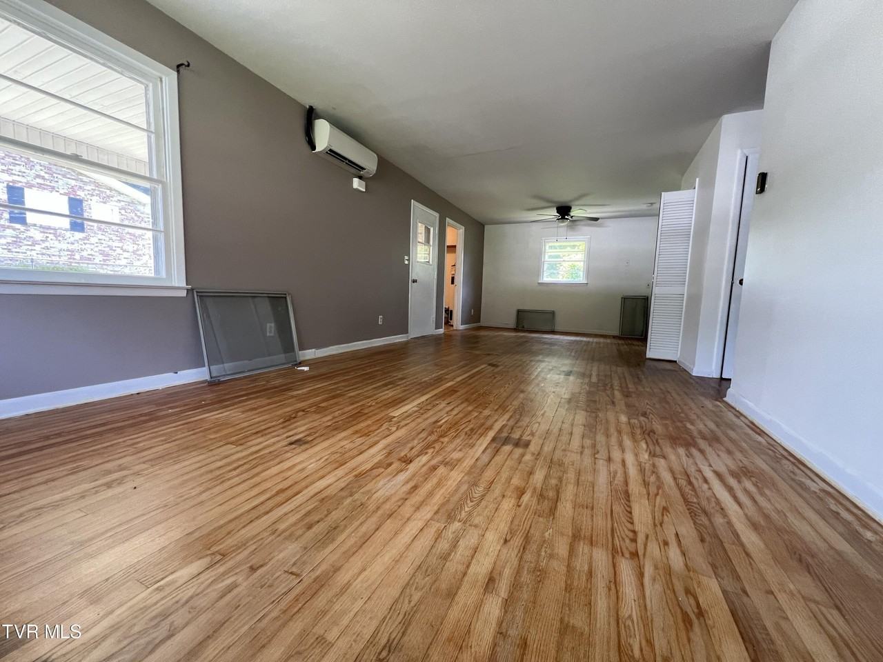 216 Spurgeon Rd - Photo 6 of 17