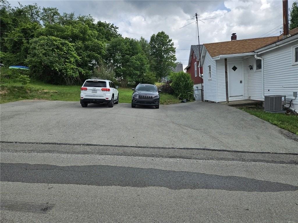 6098 Kennedy Ave - Photo 2 of 17