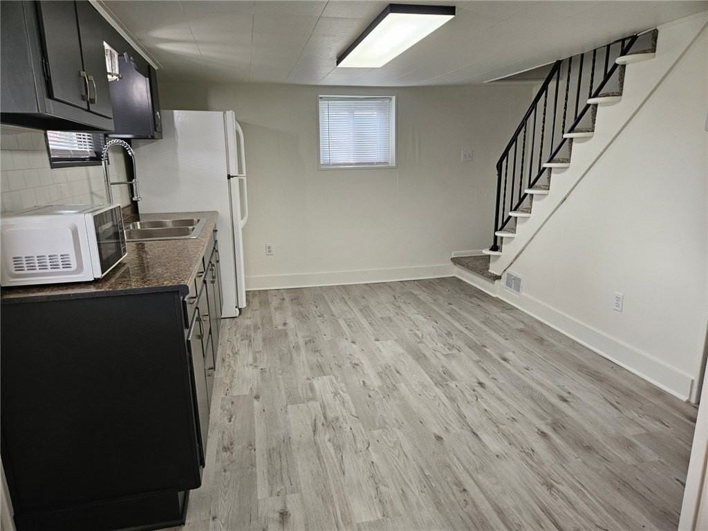 6098 Kennedy Ave - Photo 5 of 17