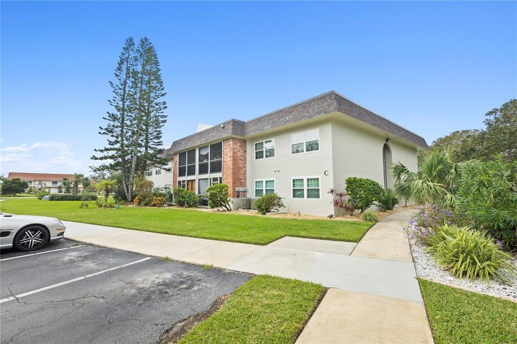 3800 Saxon Dr #1