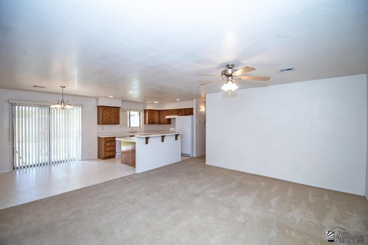 10313 E 38th Pl - Photo 3 of 20