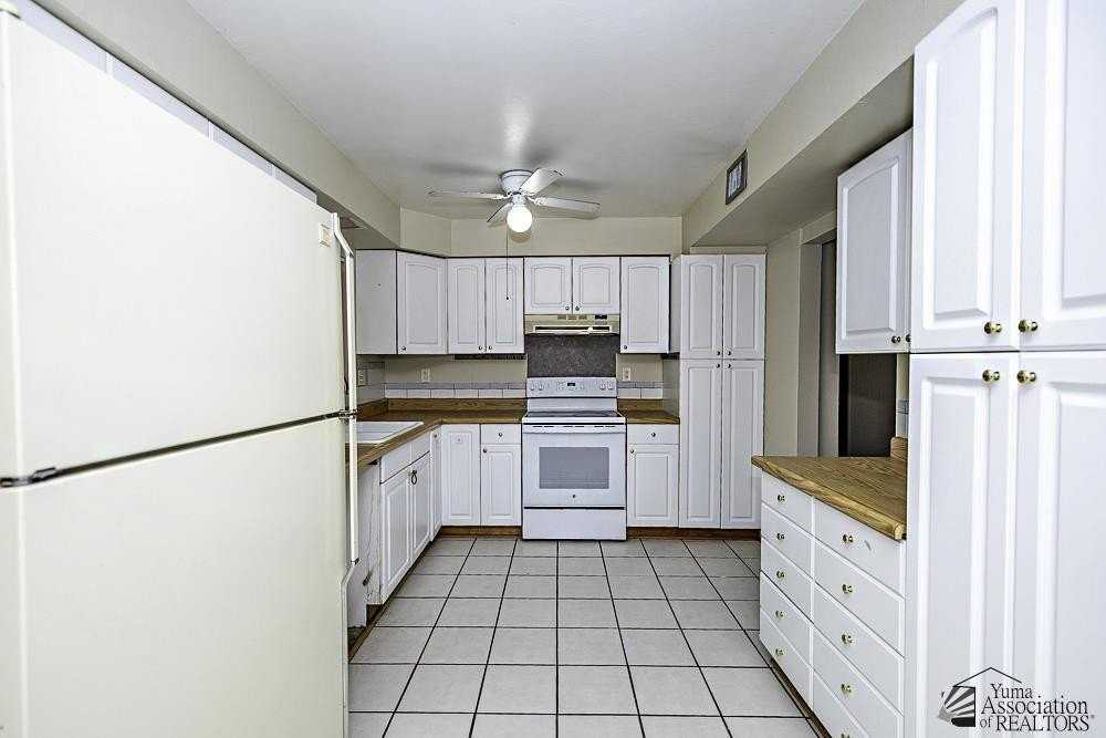 2662 S Madison Ave - Photo 5 of 21