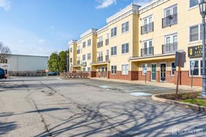 featured image of 160 Durham Ave #202
