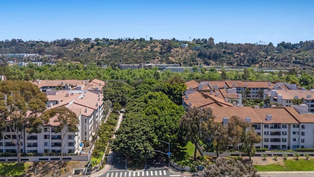 5705 Friars Rd - Photo 3 of 37
