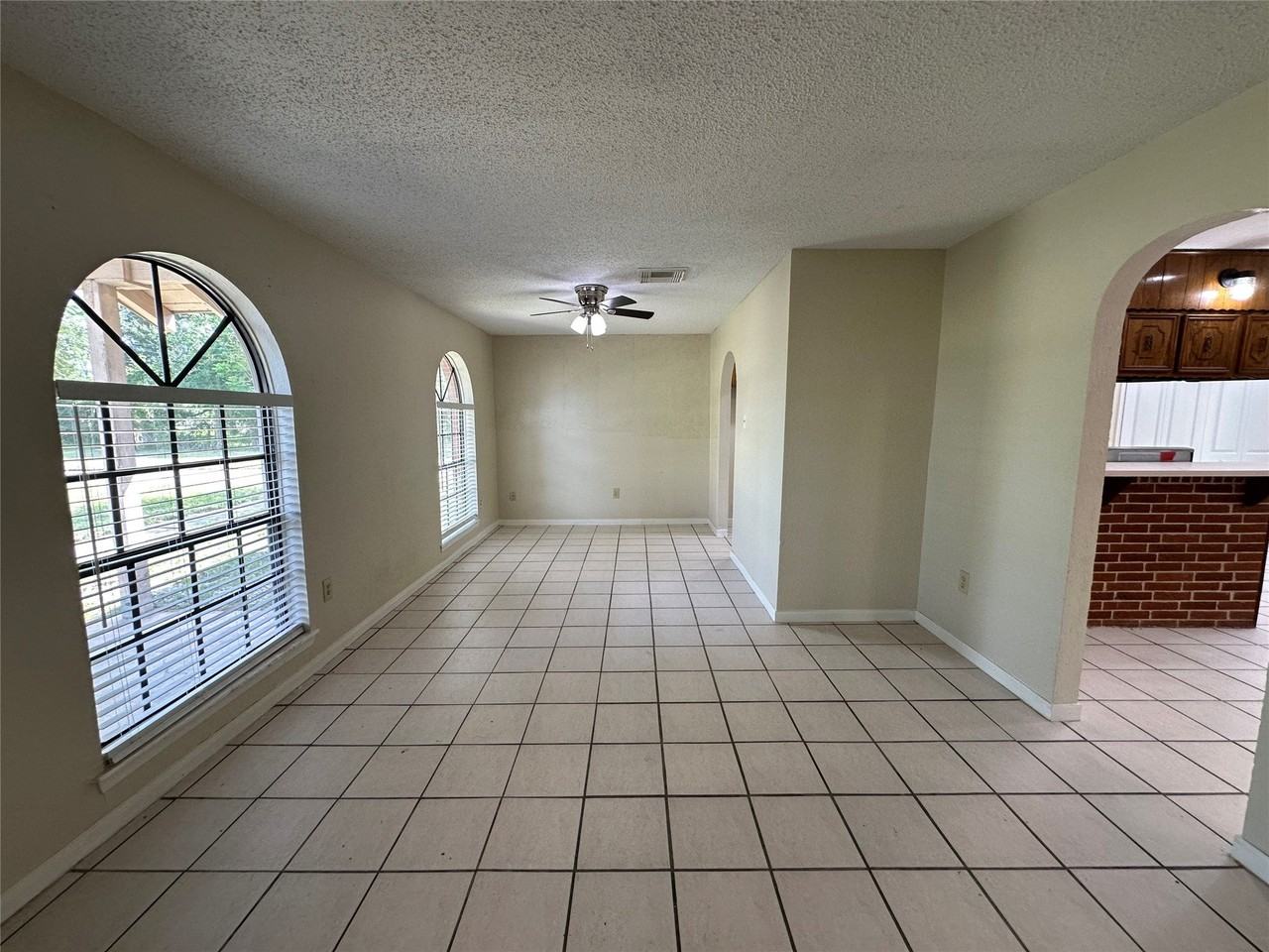 2523 Stevenson Rd - Photo 7 of 23