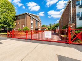 featured image of 40 Watchung Ave ## 72
