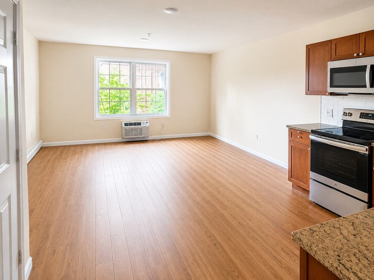 40 Watchung Ave ## 72 - Photo 6 of 10
