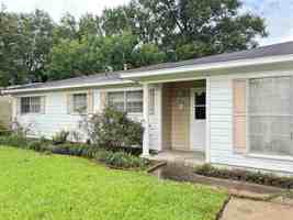 featured image of 270 Ferndale Ln