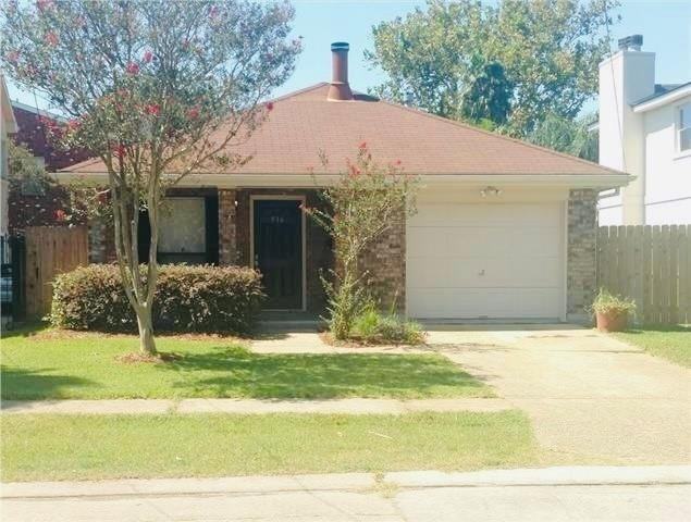 916 Ridgewood Dr