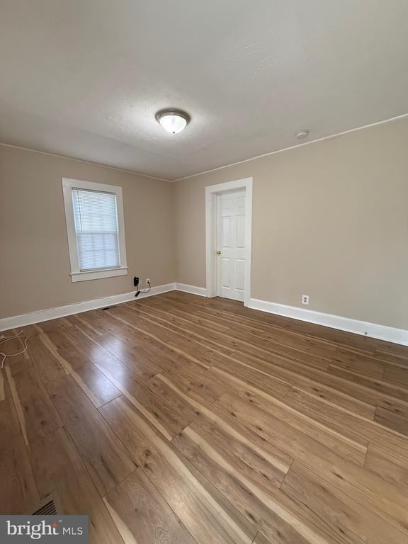 920 Northside Dr - Photo 2 of 14