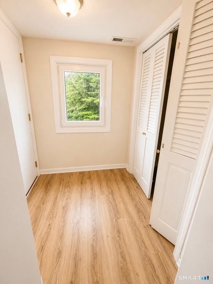 267 Branford Rd - Photo 2 of 11