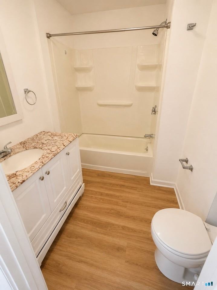 267 Branford Rd - Photo 5 of 11