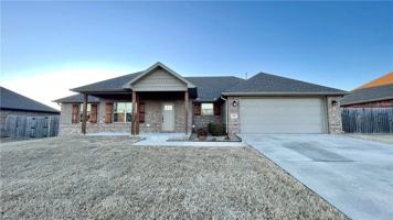 featured image of 531 Captain Reid Ln
