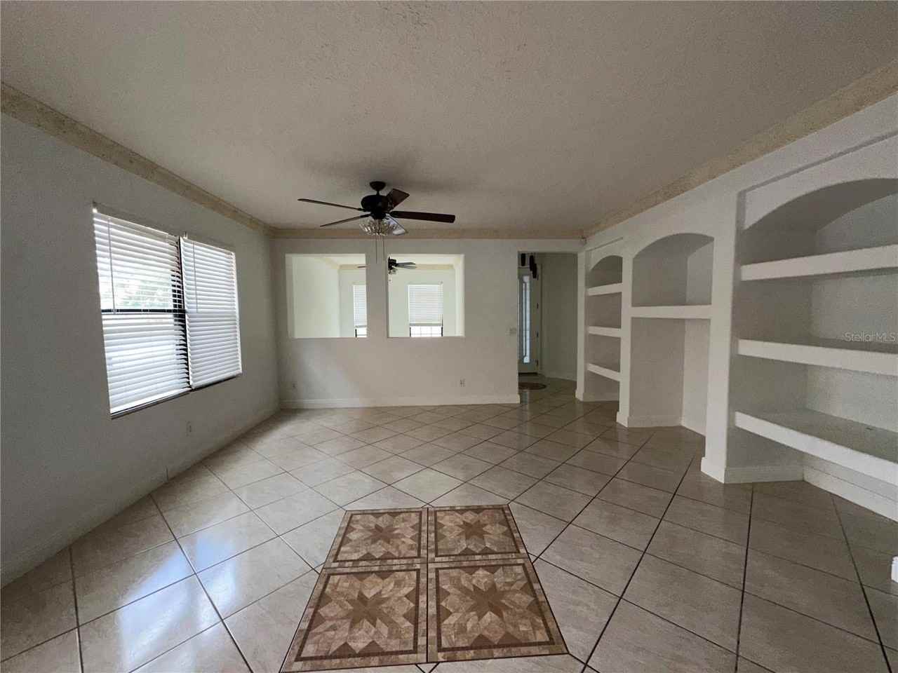 9097 Venezia Plantation Dr - Photo 2 of 15