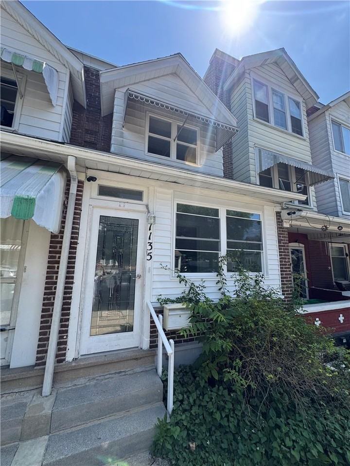 1135 S 10th St