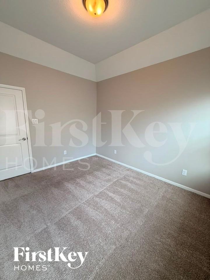 3209 Youngs Meadow Ln - Photo 7 of 10