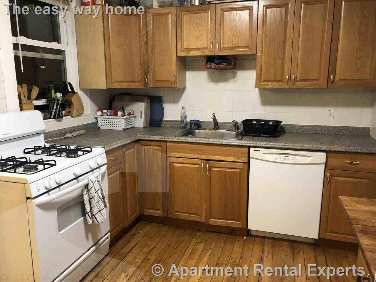 376 Mcgrath Hwy - Photo 2 of 22