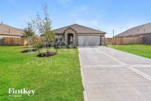 featured image of 7514 Oakmont Ave