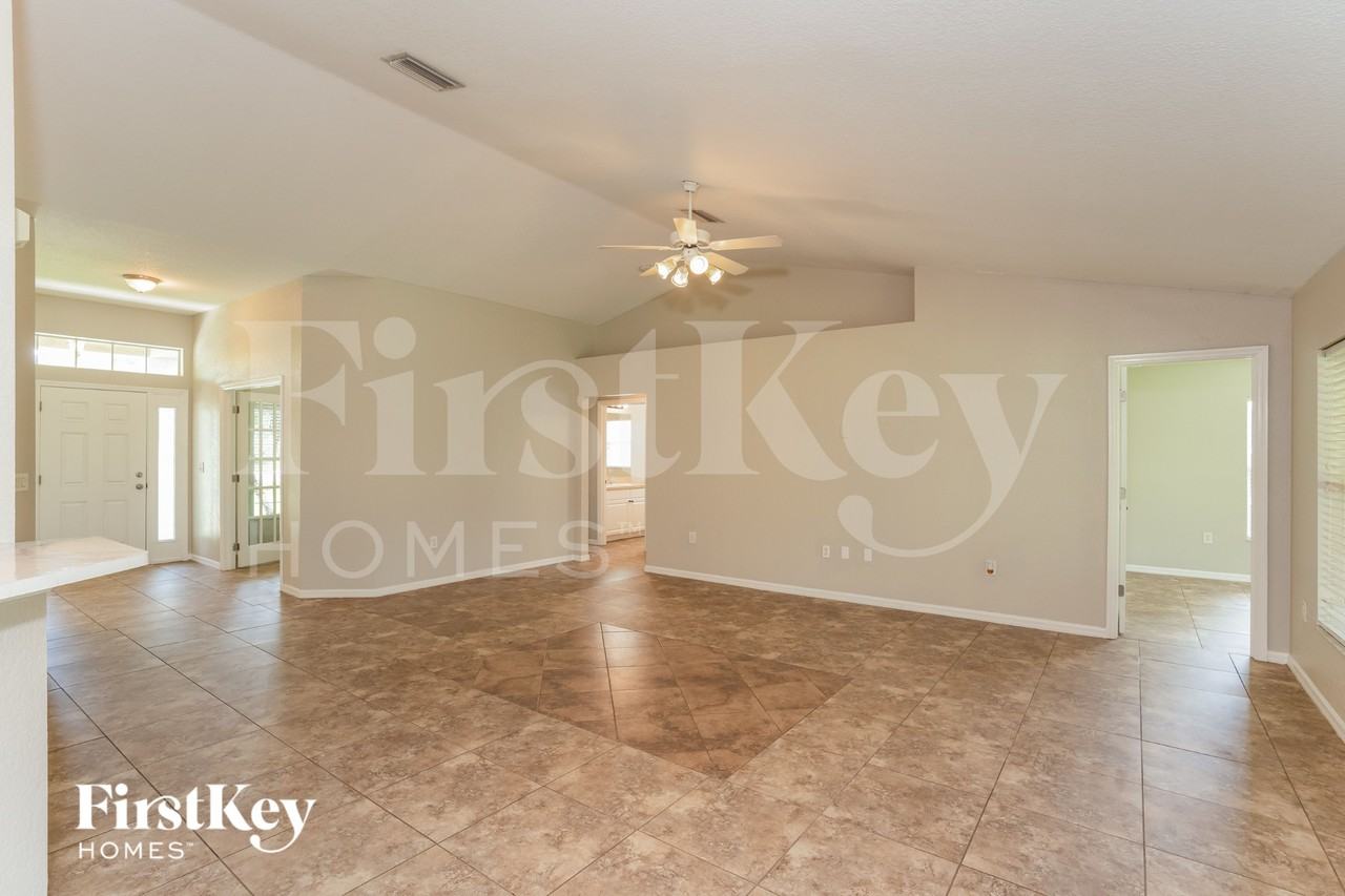 3102 Lucaya Ave - Photo 3 of 17