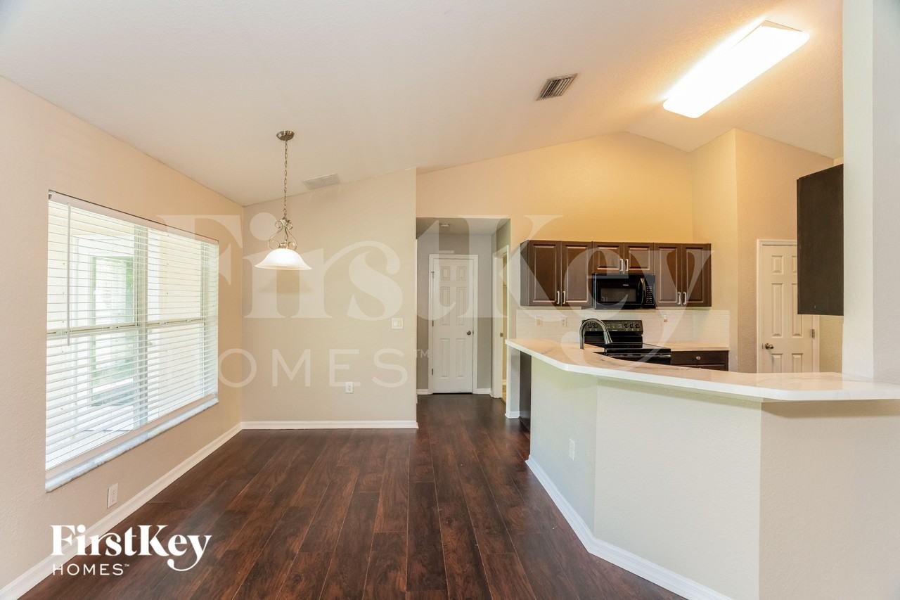 3102 Lucaya Ave - Photo 7 of 17