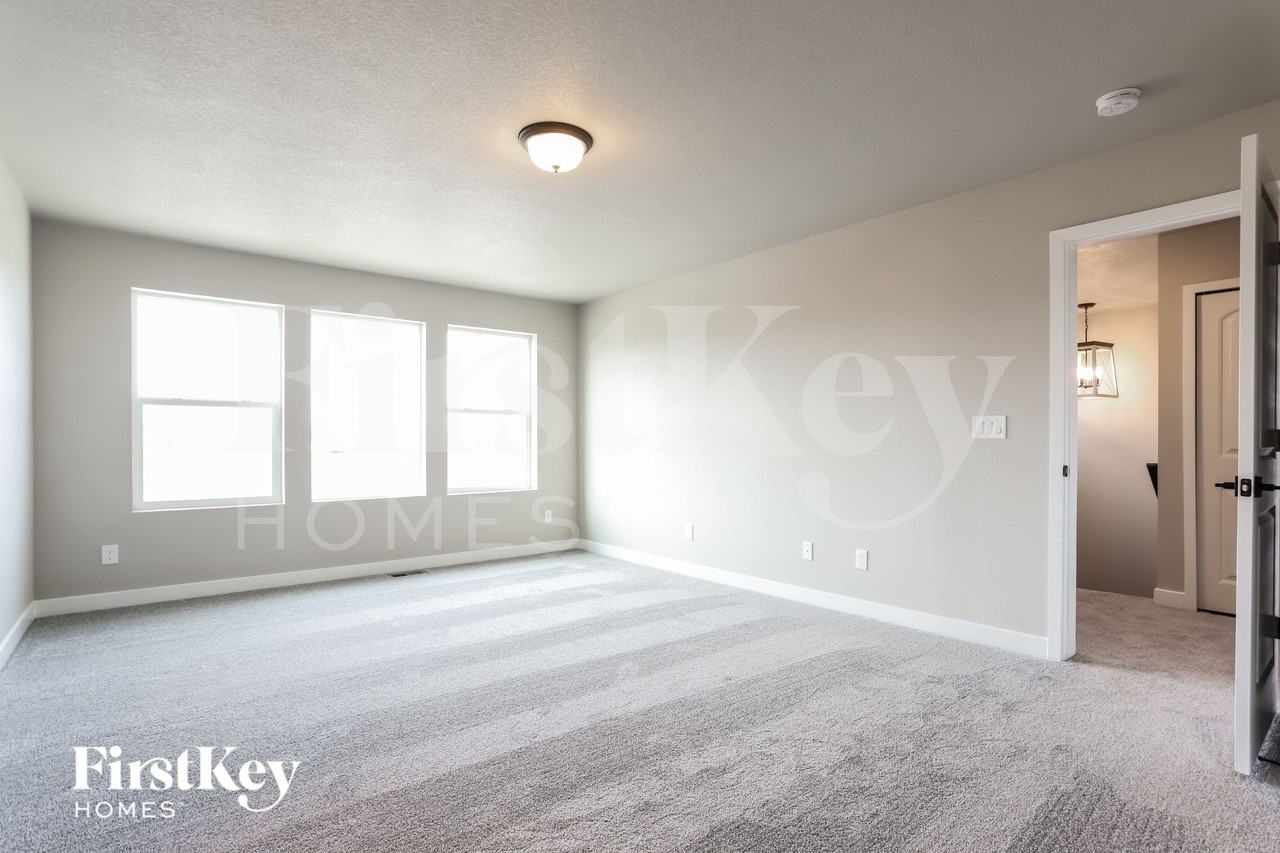 10312 Horton Dr - Photo 3 of 15