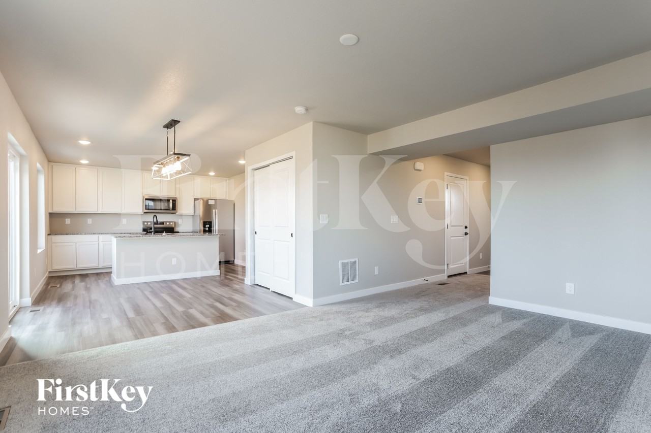 10312 Horton Dr - Photo 4 of 15