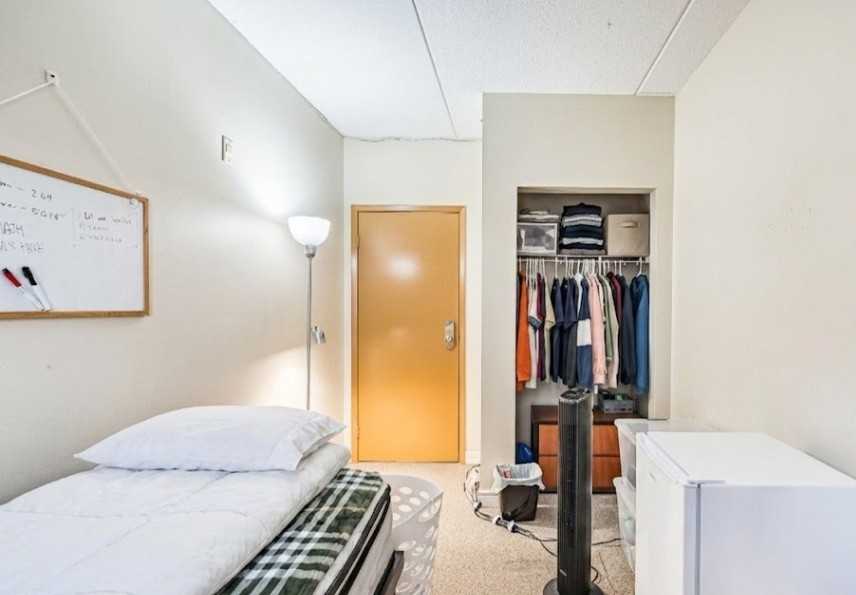 253 - 253 Lester Street #2 - Photo 2 of 5