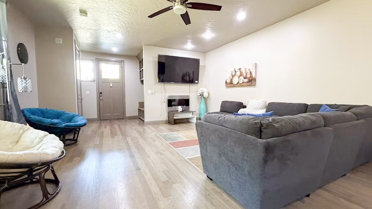 8046 S Snow Bird Ave #1 - Photo 2 of 10