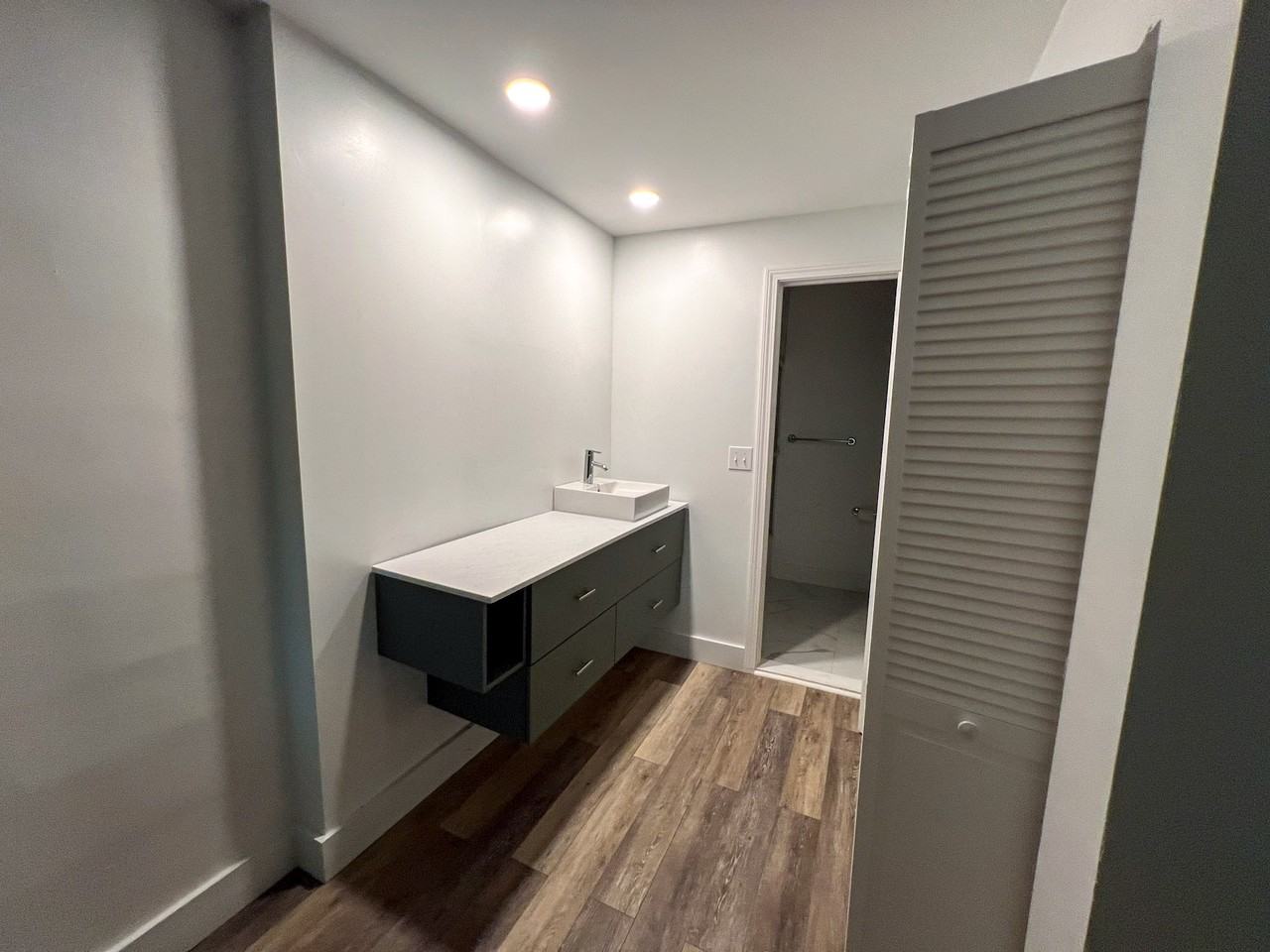 915 Edgell Rd #67 - Photo 5 of 12