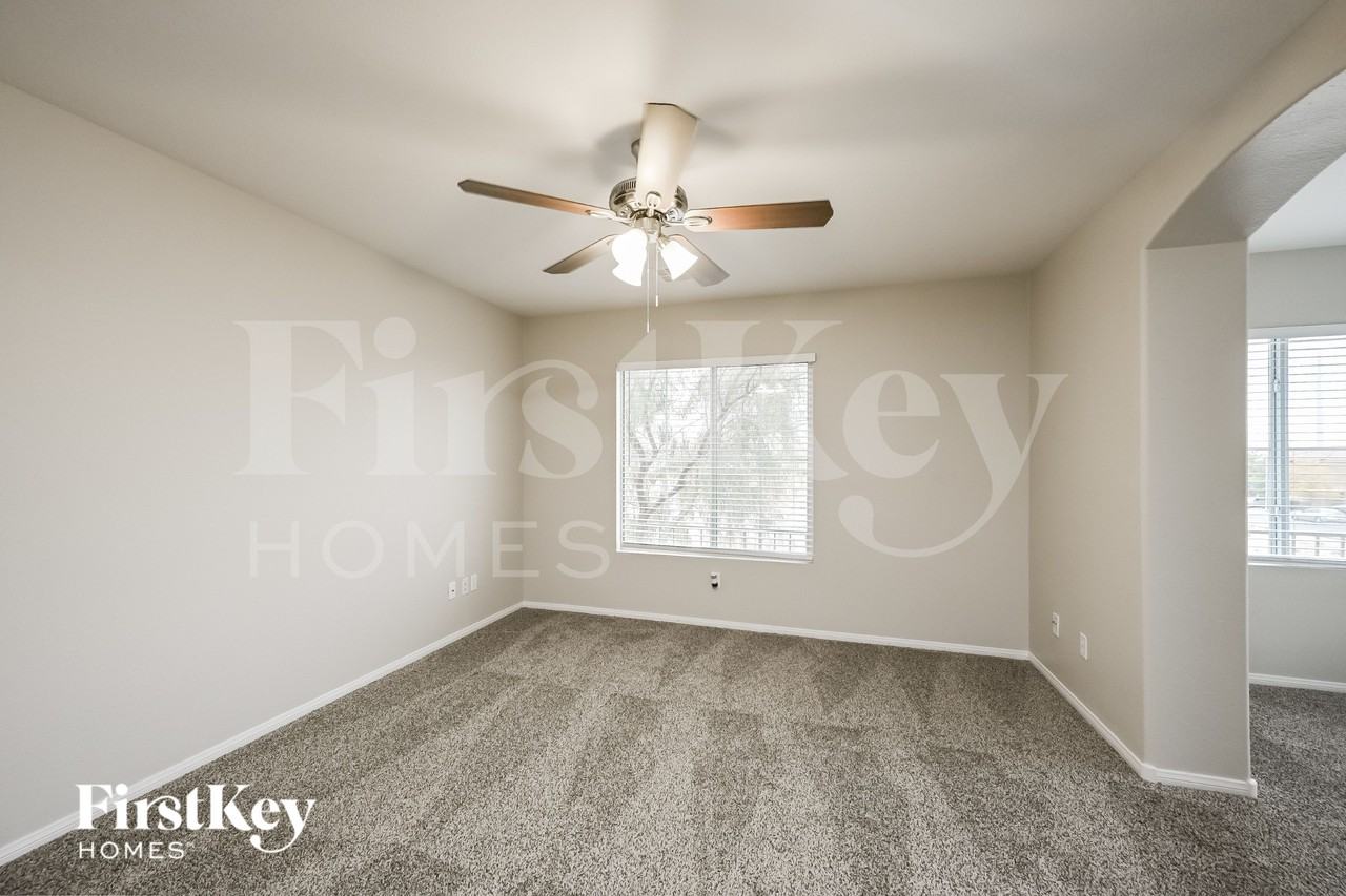 6221 W Levi Ave - Photo 7 of 15