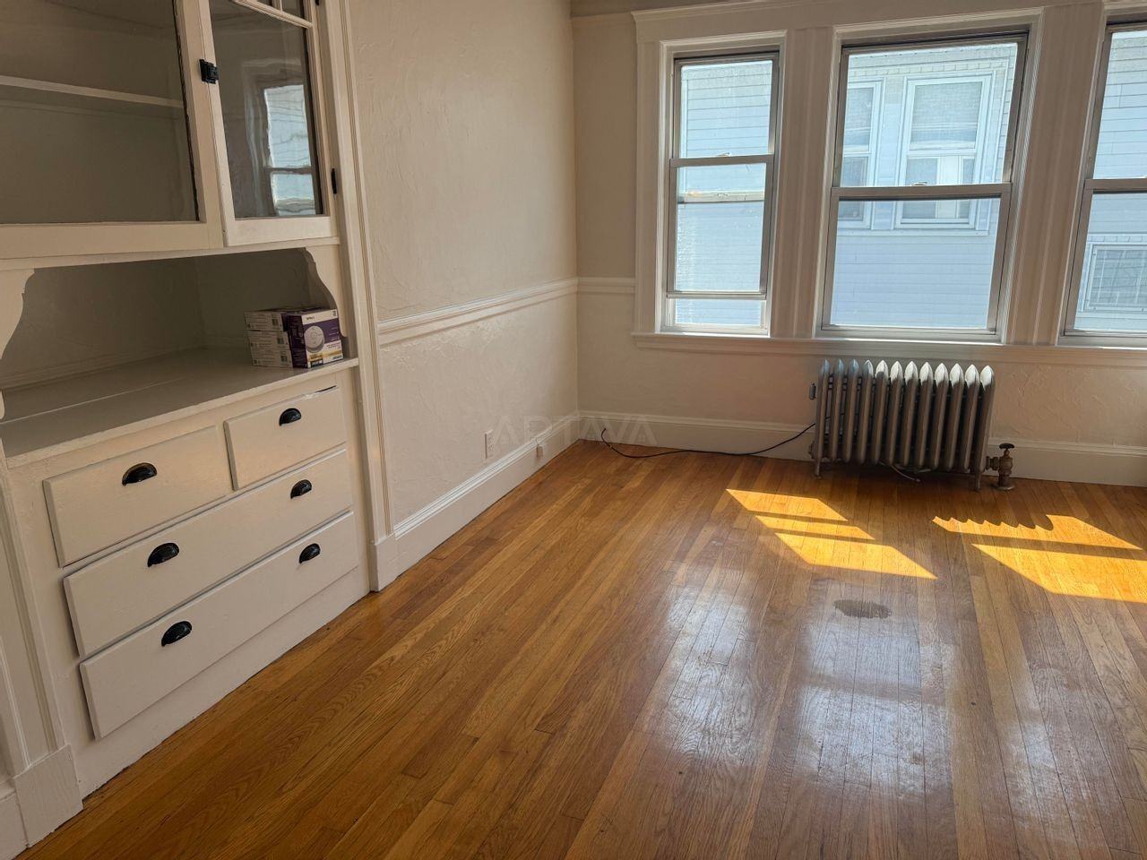 272 Willis Ave #2 - Photo 5 of 10