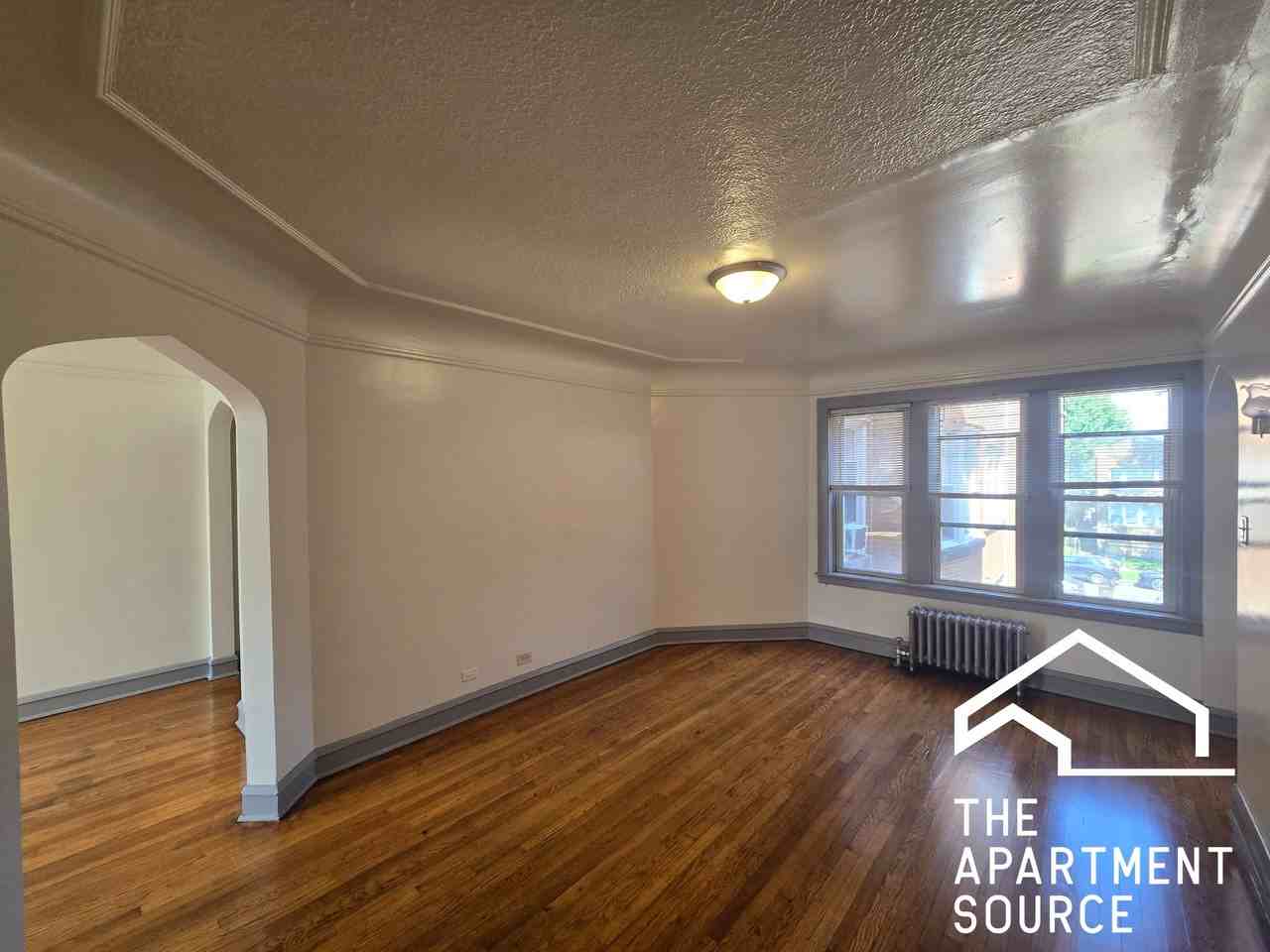 836 N Massasoit Ave #2B - Photo 2 of 17
