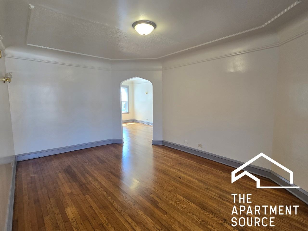 836 N Massasoit Ave #2B - Photo 3 of 17