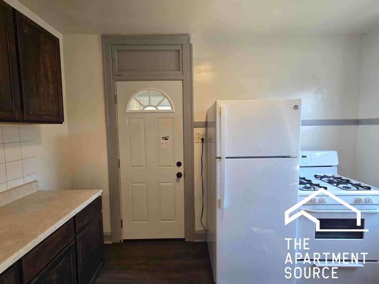 836 N Massasoit Ave #2B - Photo 7 of 17