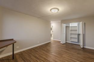 1220 S Michigan Ave - Photo 1 of 1