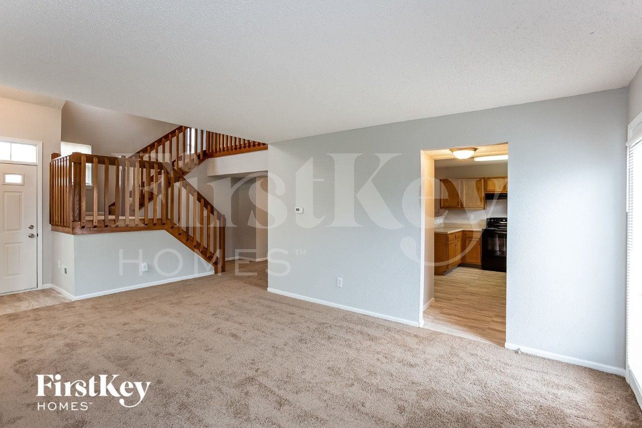10320 Liverpool Way - Photo 4 of 16