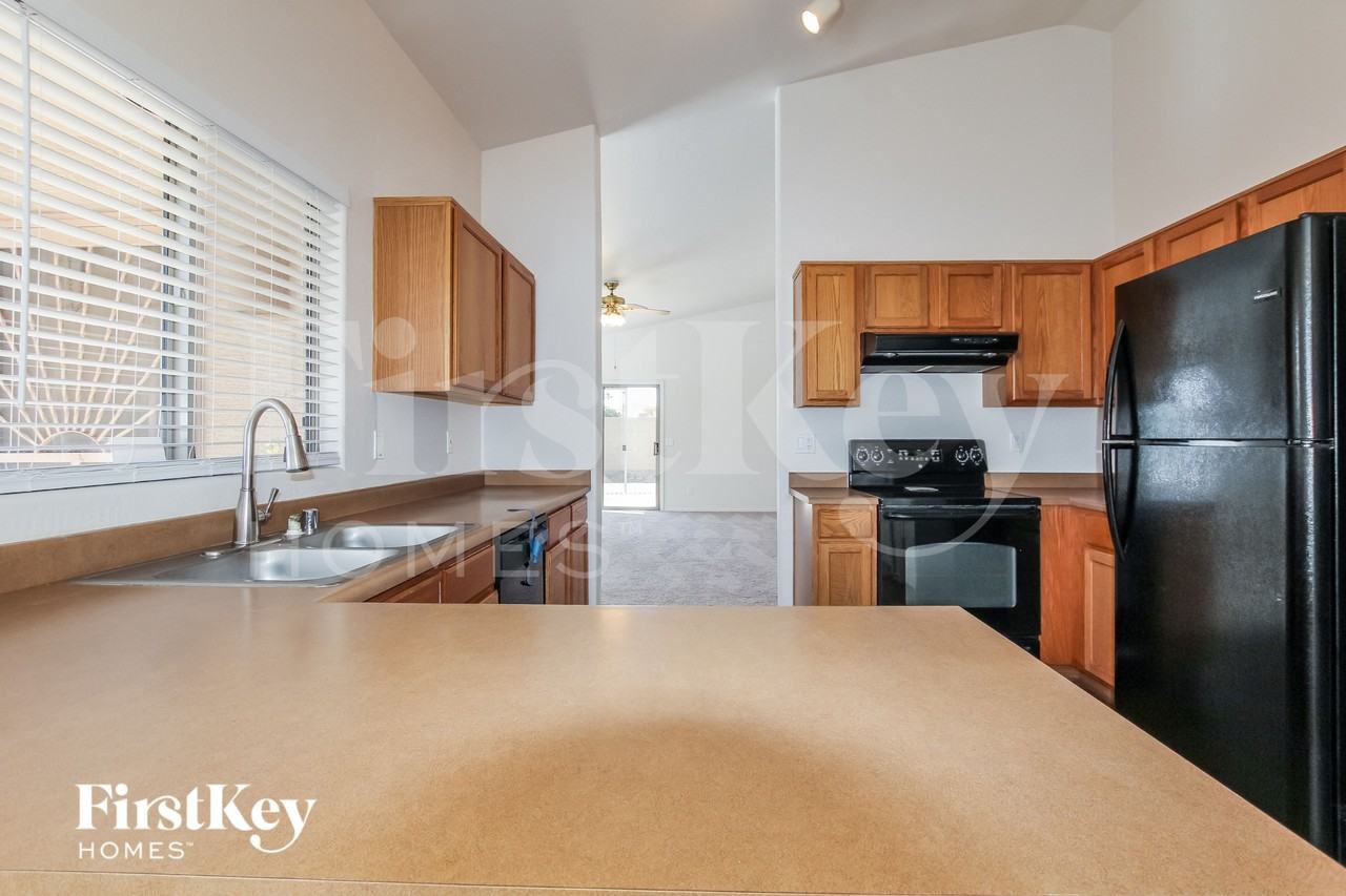 17750 N White Horse Trl - Photo 7 of 16