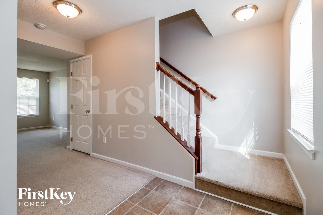 6038 Marsh Cir - Photo 3 of 16