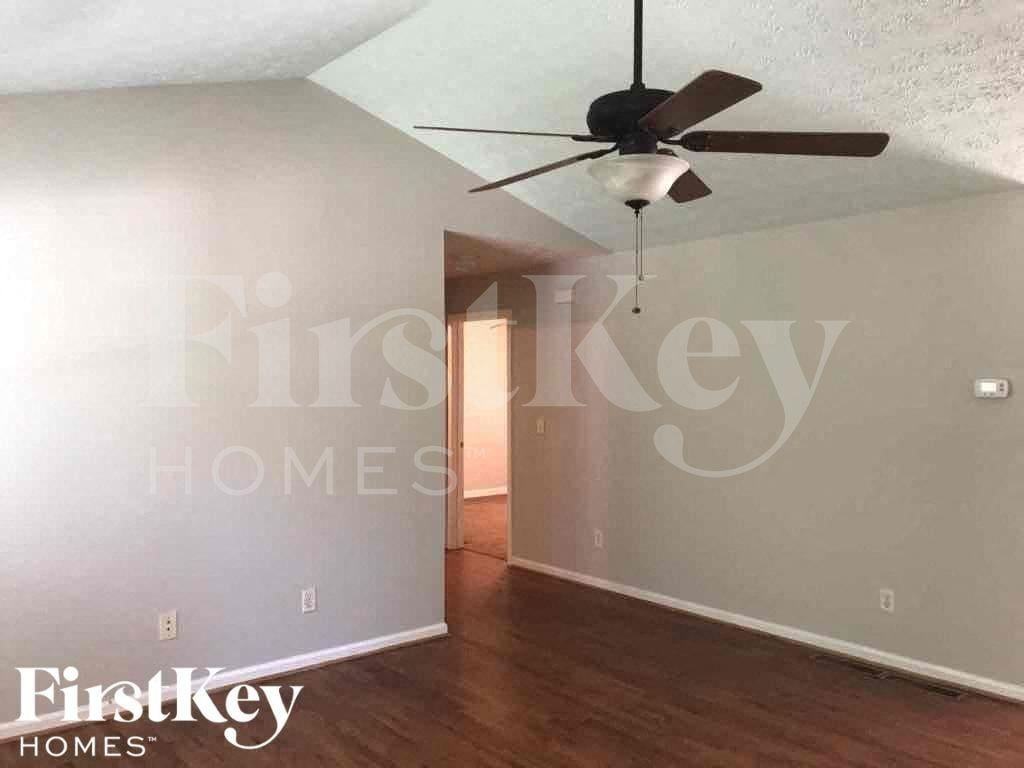 5036 Balus Dr - Photo 2 of 18