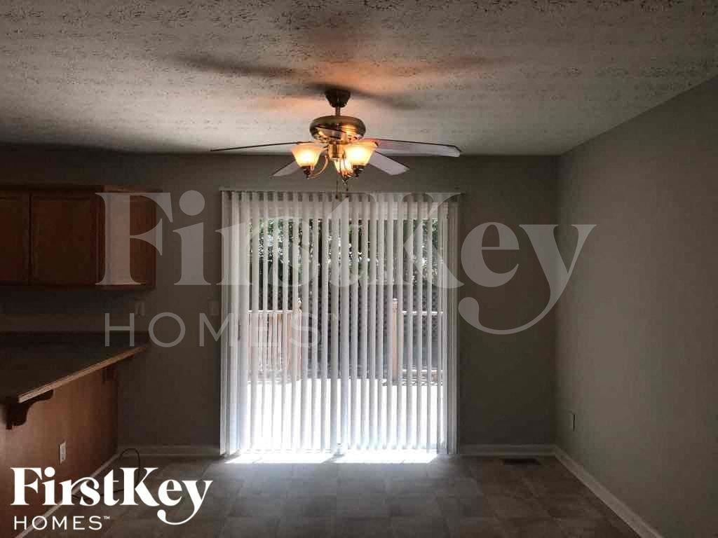 5036 Balus Dr - Photo 3 of 18