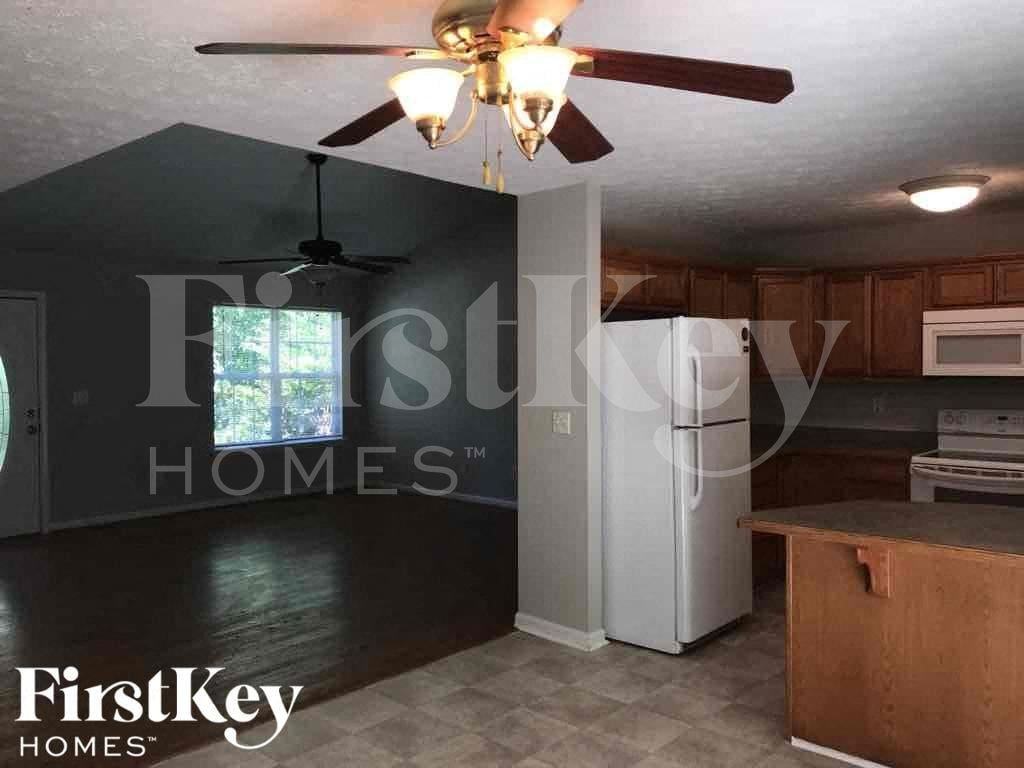 5036 Balus Dr - Photo 5 of 18