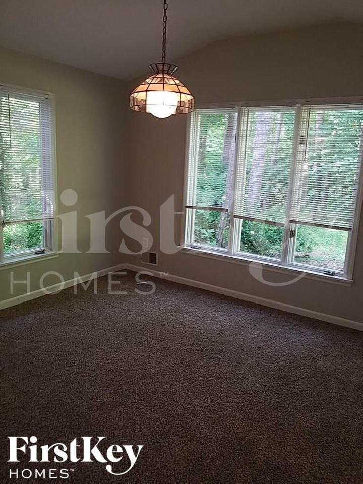4275 Red Fox Trl - Photo 3 of 12