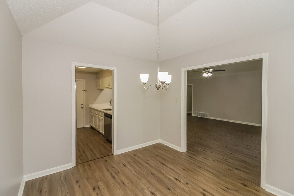 6640 Elmore Ridge Ln - Photo 5 of 16