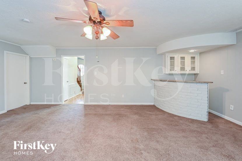 16010 Pebble Bend Dr - Photo 5 of 15