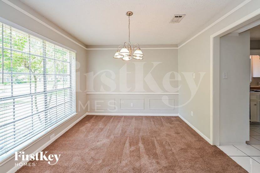 16010 Pebble Bend Dr - Photo 6 of 15