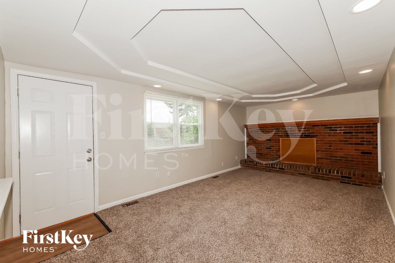 11415 Dunshire Dr - Photo 4 of 17