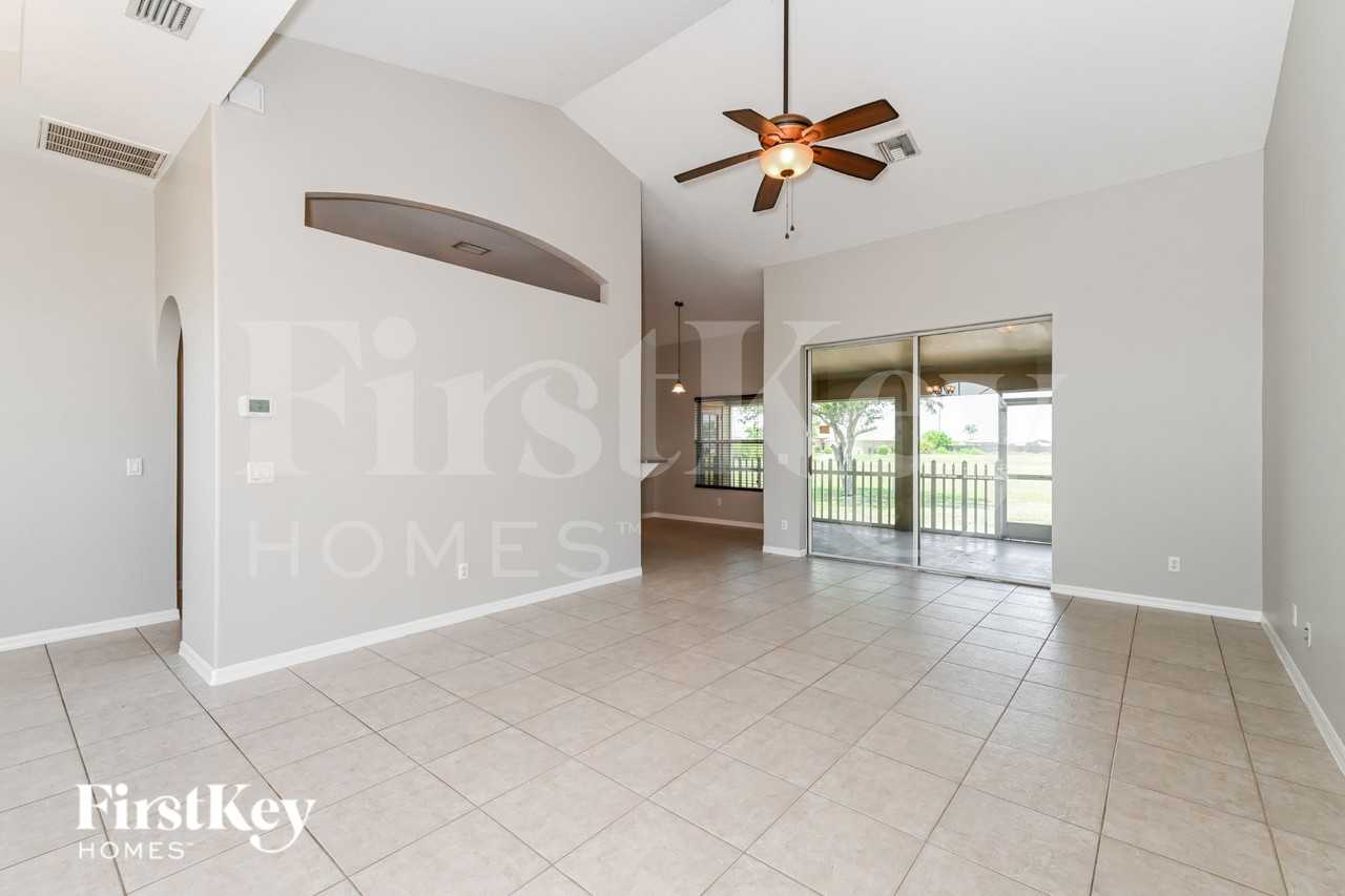 1138 Nelson Rd N - Photo 3 of 17