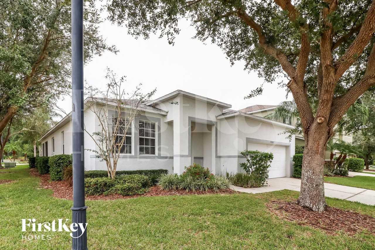 1080 Clearpointe Way - Photo 2 of 16